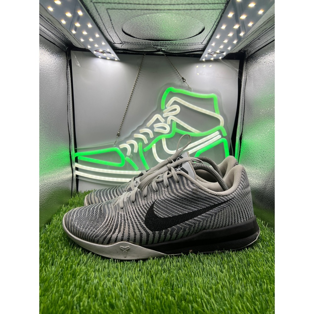 Nike Kobe Mentality 2 Wolf Grey Black Basketball Shoes 818952-100 Mens 11 - Picture 1 of 7